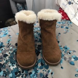 Size 9 AE tan winter boots